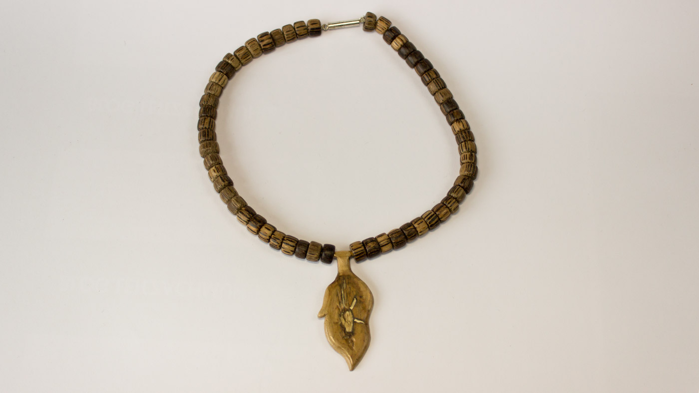 Anhänger, Zirbenholz/Goldstreif