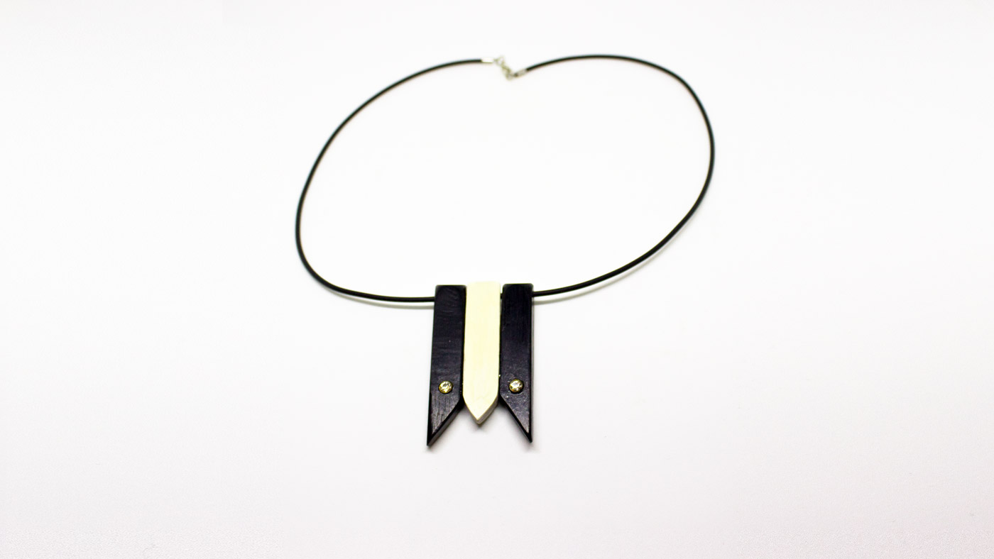 131 Tasten Anhänger, Ebenholz, Elfenbein und Steine