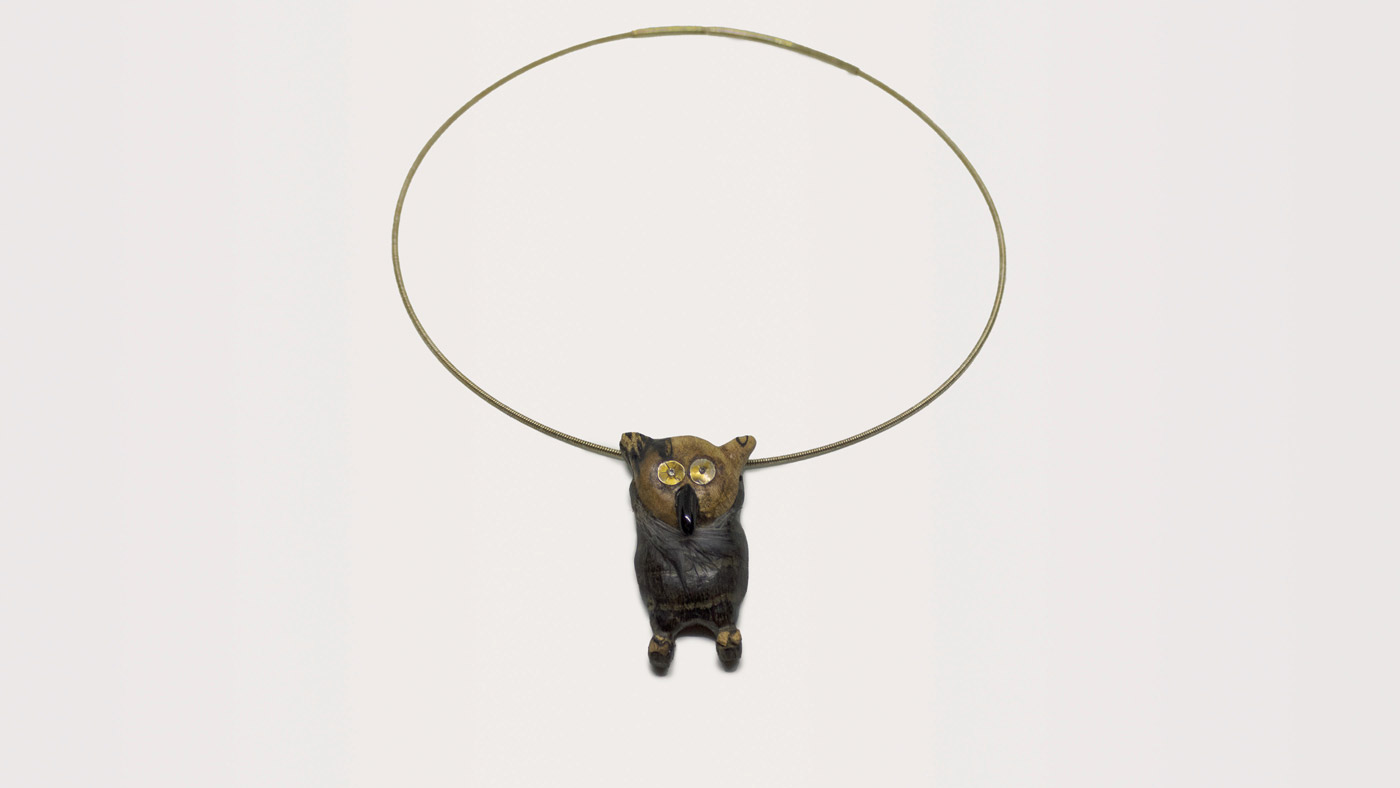 222 Fabeltier Anhänger Mooreiche, Elfenbein